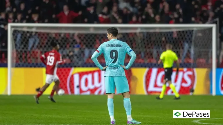 Robert Lewandowski FC Barcelona 2-3 Royal Antwerp