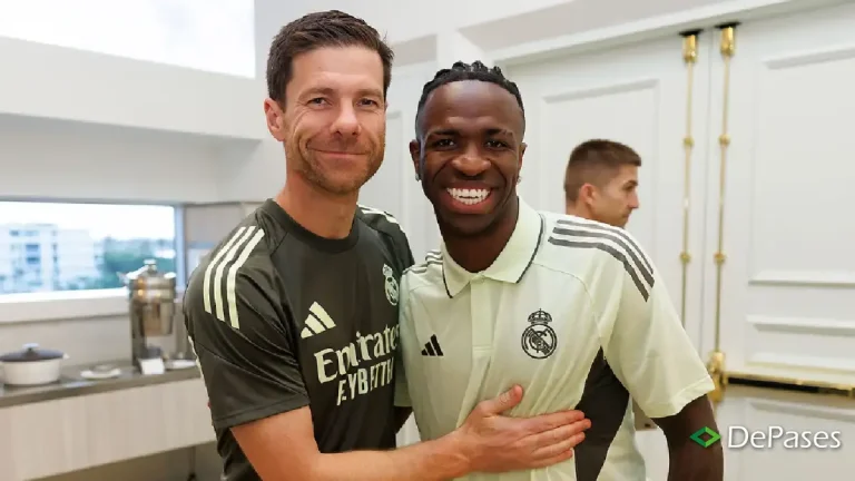 Xabi Alonso Vinícius Real Madrid
