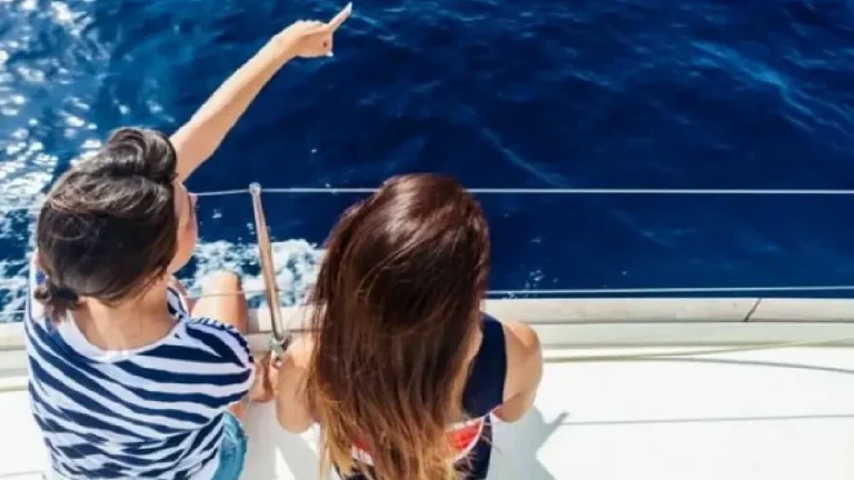De kayaks a catamaranes: eligiendo el barco ideal para tu estilo de viaje