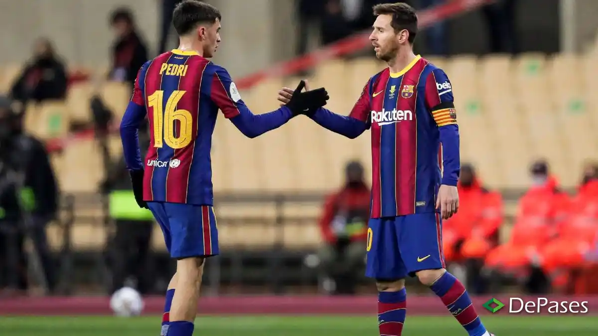 Pedri Lionel Messi FC Barcelona