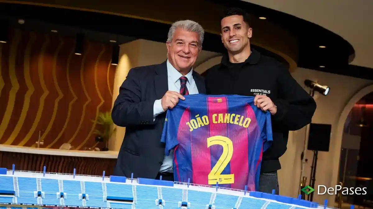 João Cancelo FC Barcelona